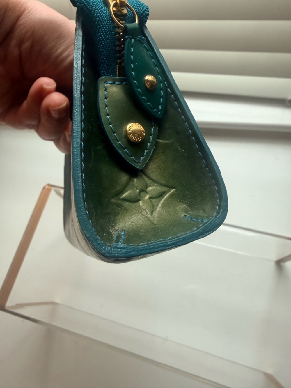 Louis Vuitton Rare Authentic Trousse Cosmetic Pouch in Monogram Vernis - Picture 3 of 15